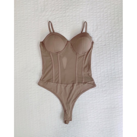 NWOT! Fashion Nova | Taupe Bodysuit - Picture 2 of 3